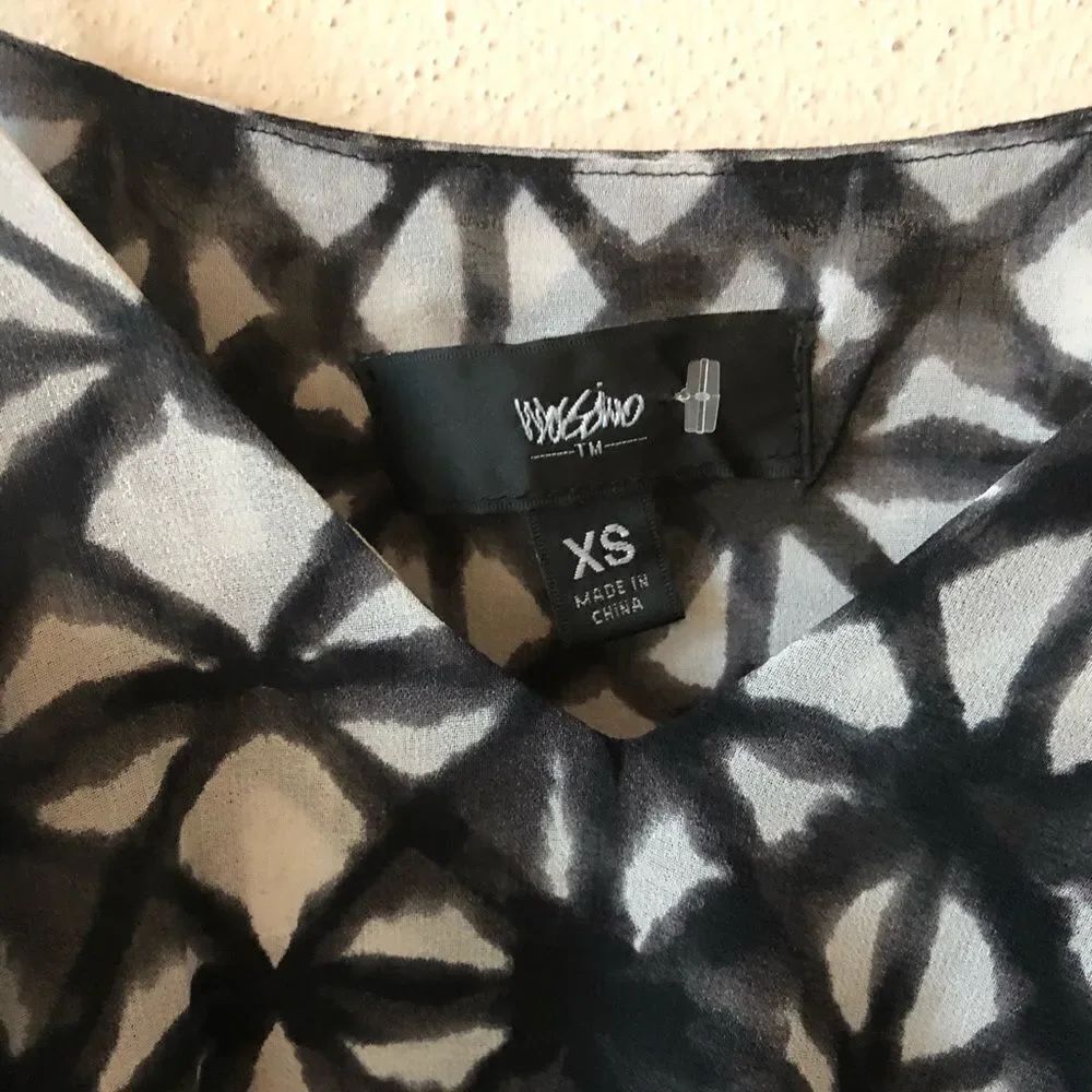 Black/White Patterned Layered Tank XS - Picture 3 of 4